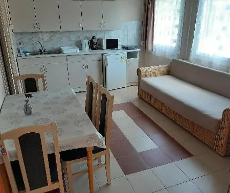 Διαμέρισμα Fortuna Apartmanhazak