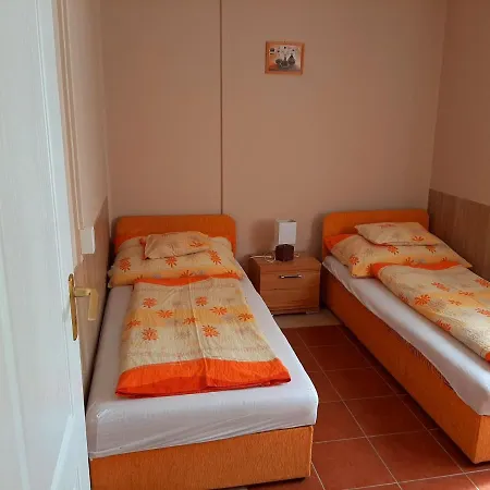 Fortuna Apartmanhazak Apartment *